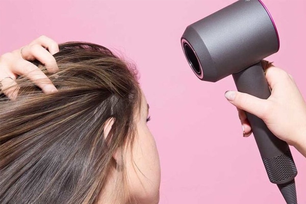 không nên sử dụng máy sấy quá nhiều