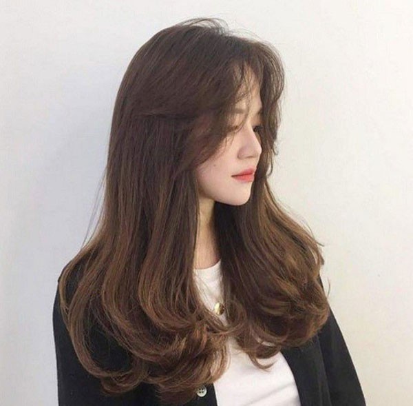 Top 26 kiểu tóc layer nữ thời thượng nhất năm nay hợp với mọi khuôn mặt 10