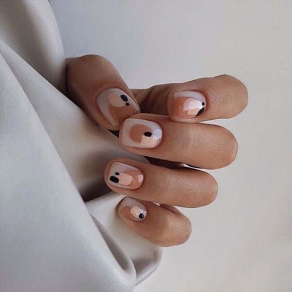Để dành hết giãn cách đi làm đẹp, chị em làm ngay 12 mẫu nail màu nude này - 10