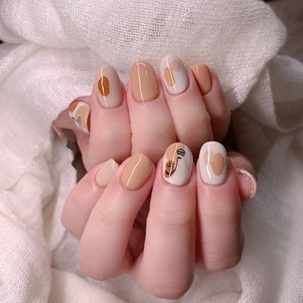 Để dành hết giãn cách đi làm đẹp, chị em làm ngay 12 mẫu nail màu nude này - 5