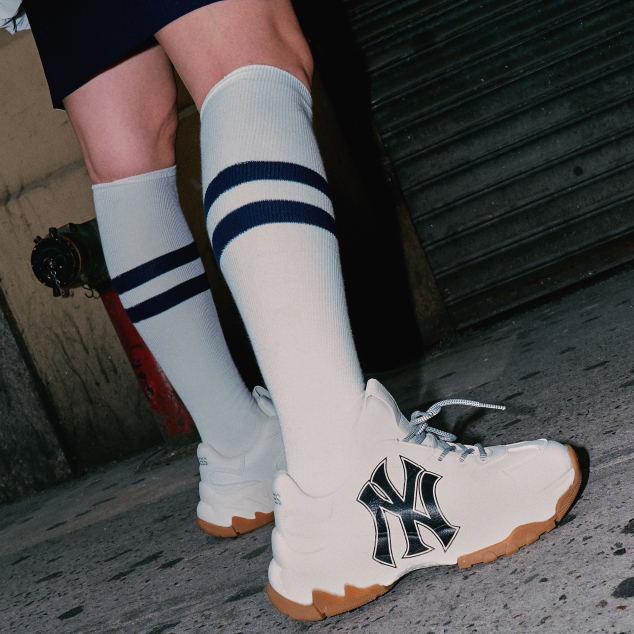 Giày BIG BALL CHUNKY EMBO(BIGBALL CHUNKY EMBO) NEW YORK YANKEES 32SHC6011-50I