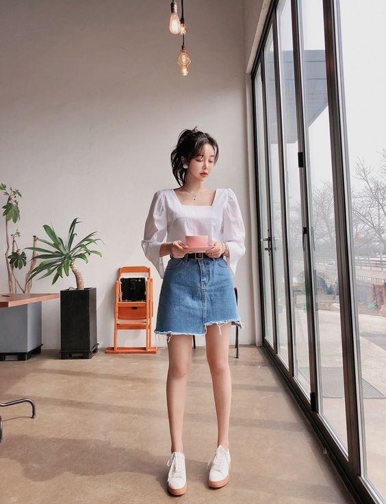 Diện chân váy này đảm bảo nàng “nấm lùn” trông cao hơn cả chục cm