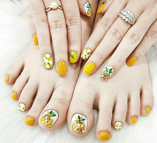 Những mẫu nail chân đẹp đơn giản nhẹ nhàng dẫn đầu xu hướng năm 2021