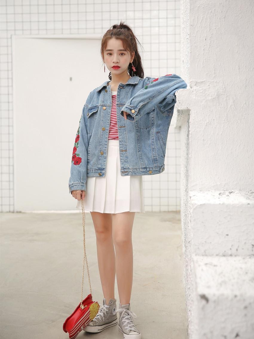 12 Cách phối đồ với giày thể thao sneaker nam/nữ : Mix chuẩn dáng đẹp
