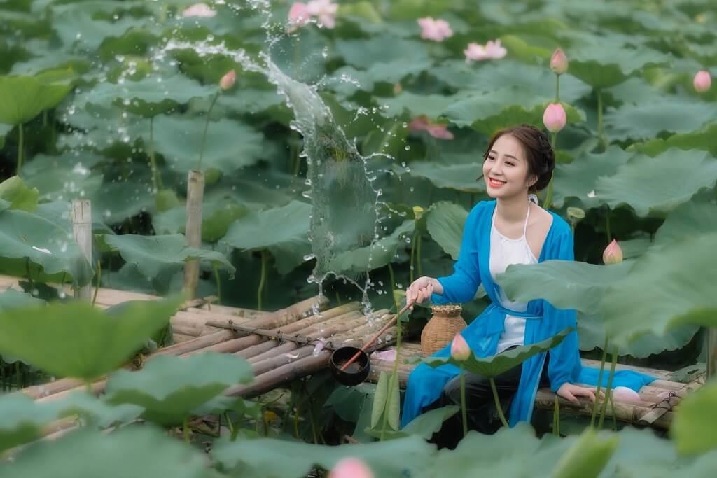 Điểm chụp sen tuyệt đẹp ngày hè Hà Nội