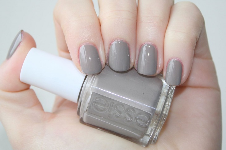 Bối rối với nhiều màu sơn nude đẹp