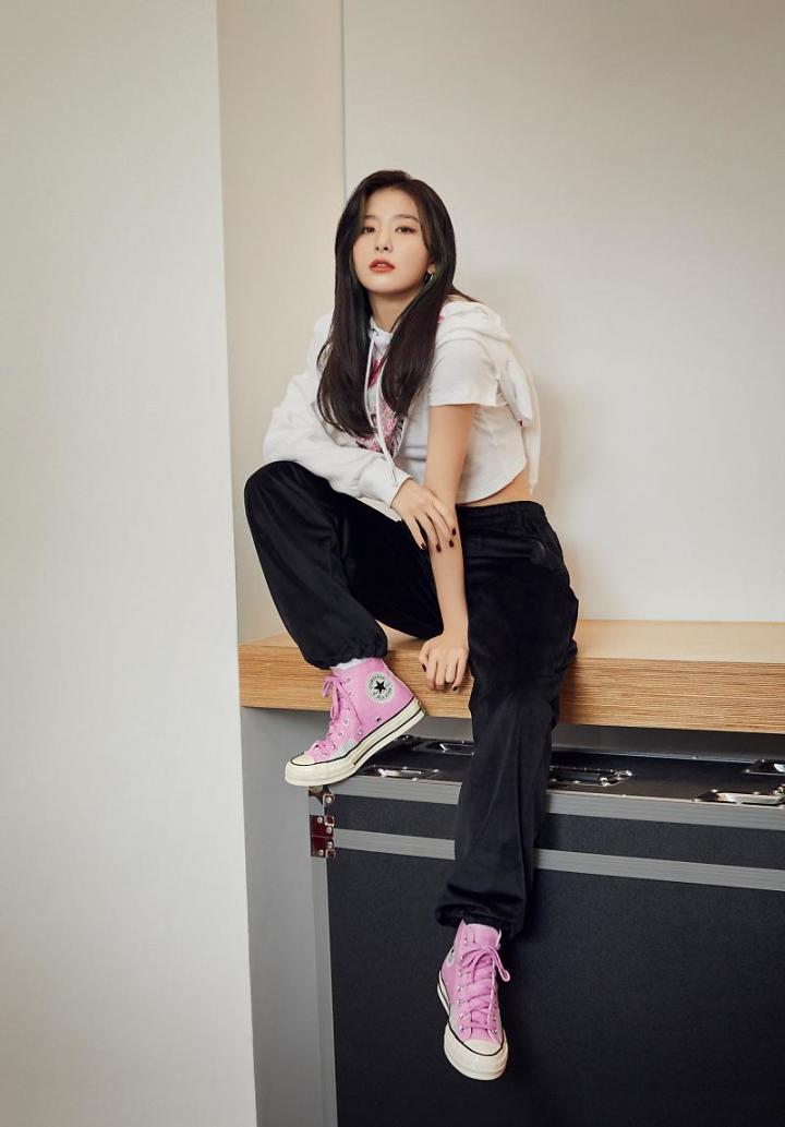 20+ Cách Phối Đồ Với Converse Cổ Cao Nam Nữ Đẹp Chất Lừ | Cleanipedia