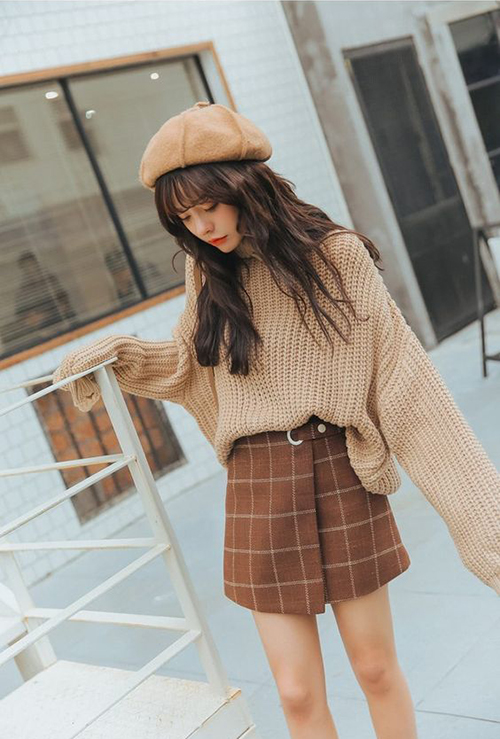 Diện áo len cùng chân váy - Ngôi sao