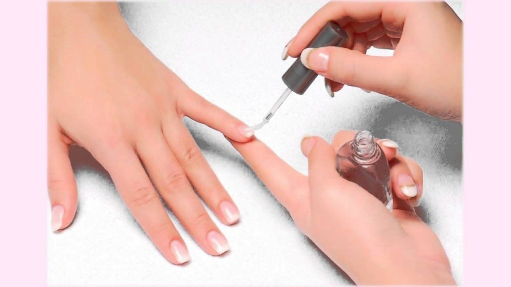giữ sơn móng tay bền màu 7