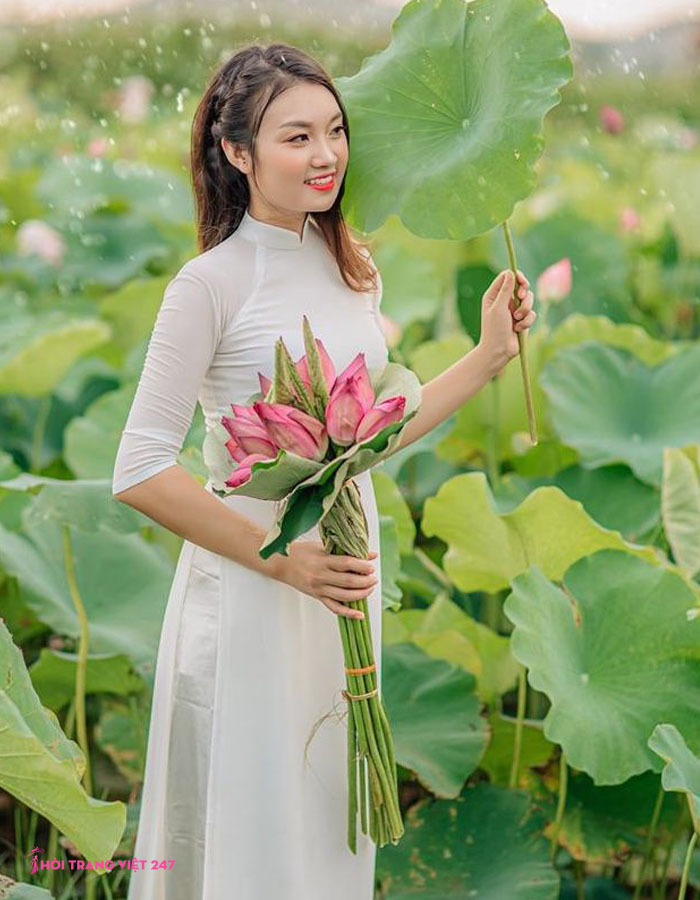 hinh-anh-tao-dang-voi-la-sen-thoitrangviet247