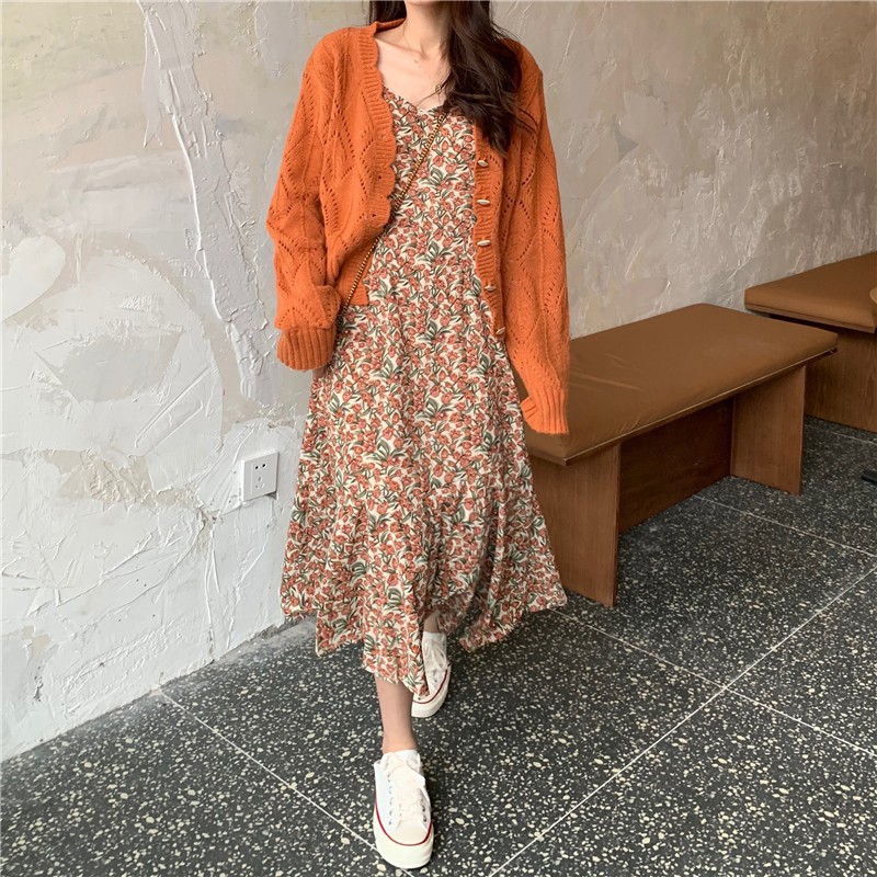 Set Trang Phục ULZZANG Váy Liền Hoa Nhí 2 Dây + Áo Khoác Cardigan Cho Bạn Nữ | Shopee Việt Nam