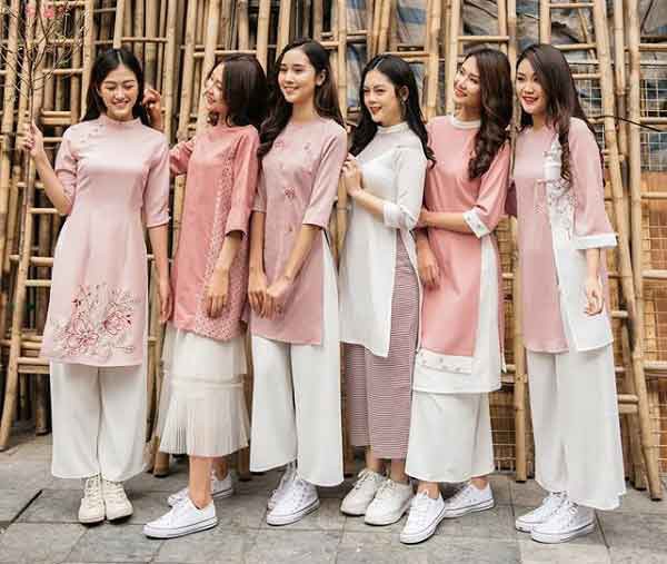 5 gợi ý mặc áo dài đi giày gì cho nàng duyên dáng và thanh thoát hơn