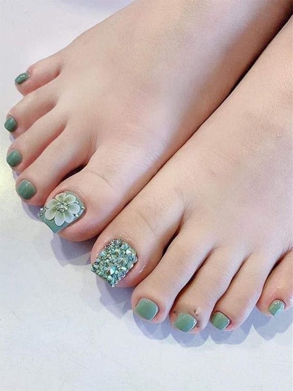 Những mẫu nail chân đẹp đơn giản nhẹ nhàng dẫn đầu xu hướng hiện nay - Bí quyết làm đẹp