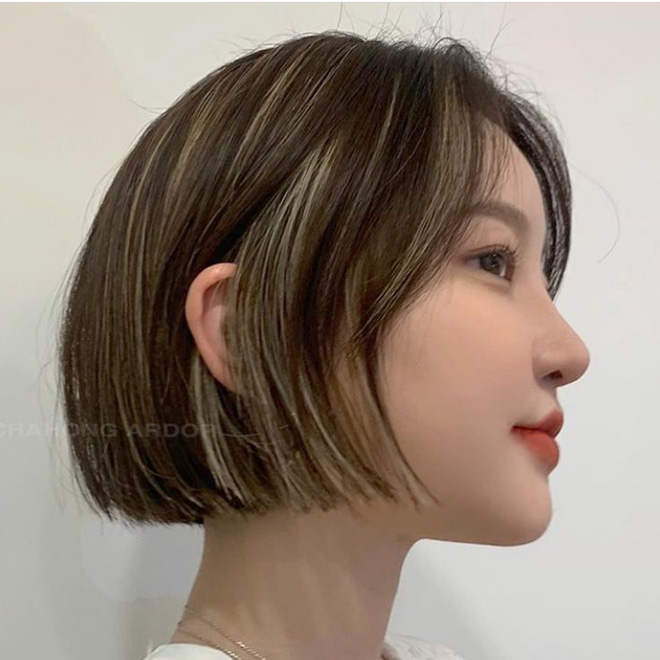 Nhờ chiêu nhuộm highlight sương sương mà Lisa xinh và &quot;chất&quot; quá, nhiều nàng hẳn sẽ muốn bắt chước