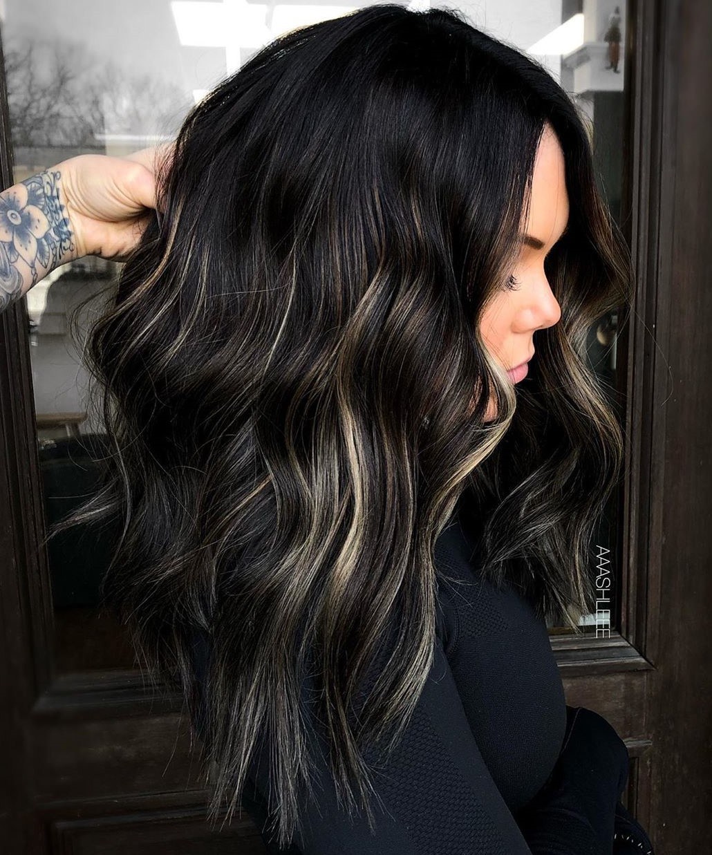 Tóc đen highlight màu gì đẹp