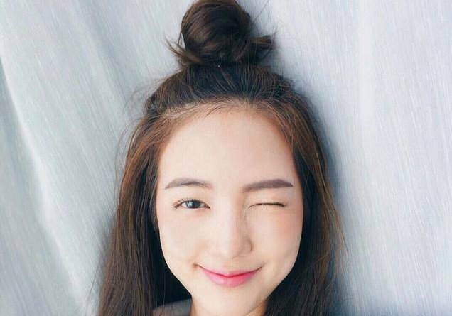 Tóc dài búi cao mát mẻ cho ngày hè oi bức
