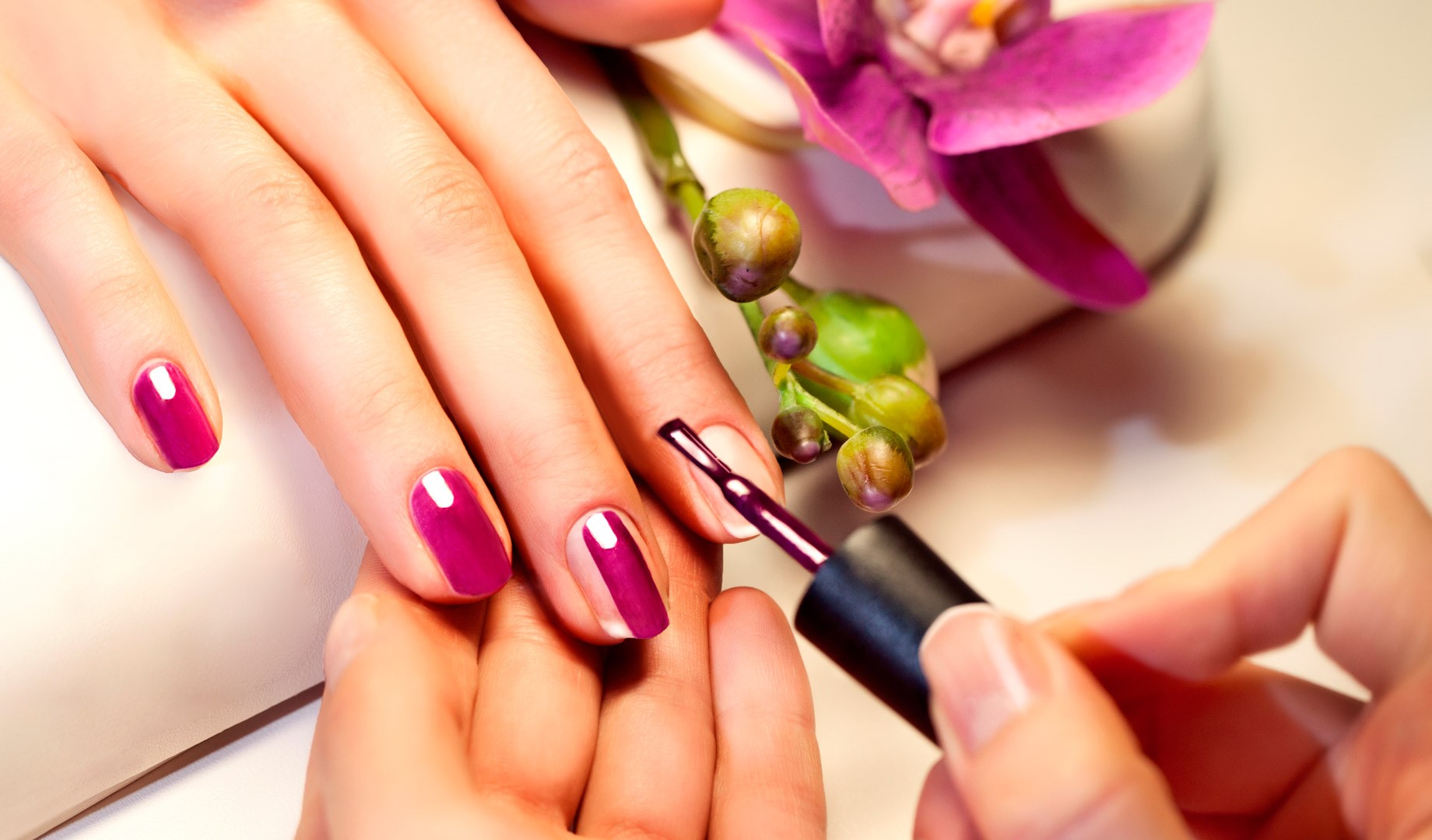 cách đính đá móng tay cực đơn giản lại vừa xinh