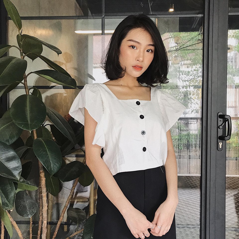 Cổ áo hình vuông