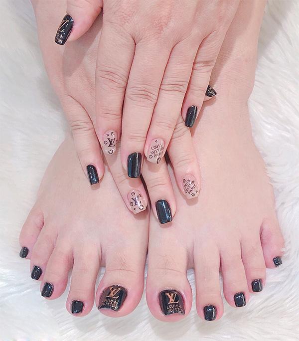 50 mẫu nail chân đẹp đơn giản dẫn đầu xu hướng hiện nay - 29