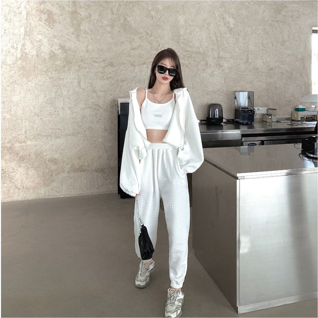 Set/Bộ quần áo thể thao nỉ trắng 3 món- Áo 2 dây croptop, Áo khoác và Quần jogger | Shopee Việt Nam