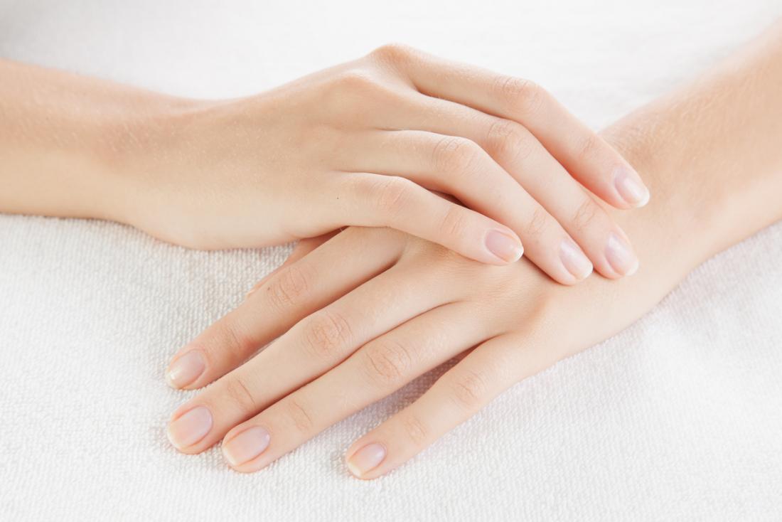 Bật mí 10 cách làm làm móng tay nhanh dài đơn giản và hiệu quả nhất - Ảnh 10.