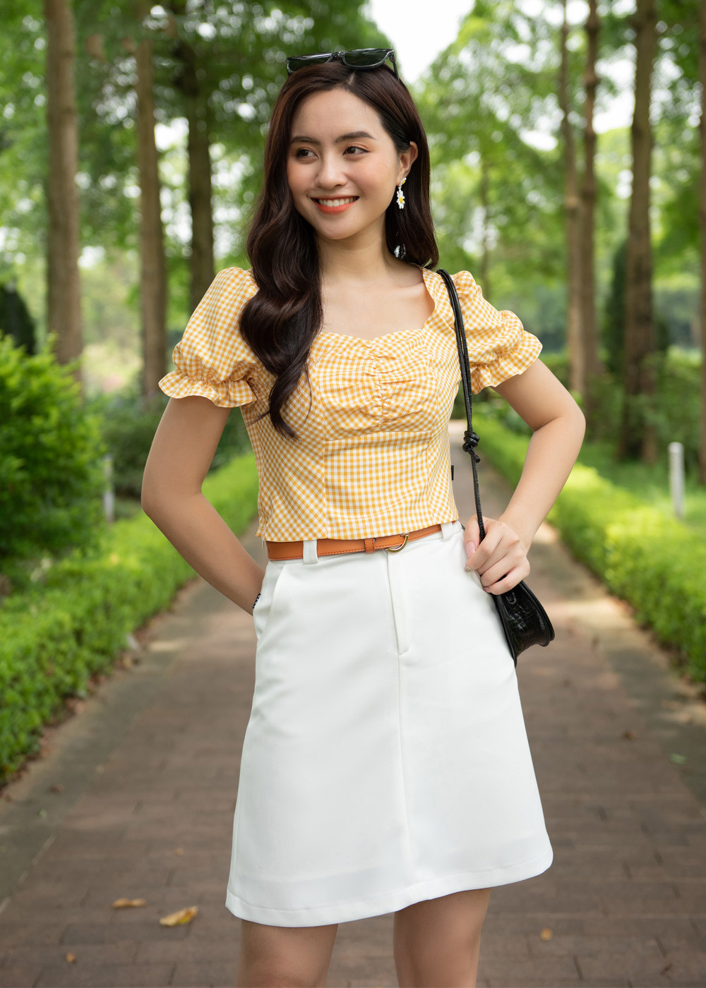 Kiểu cổ áo hình vuông