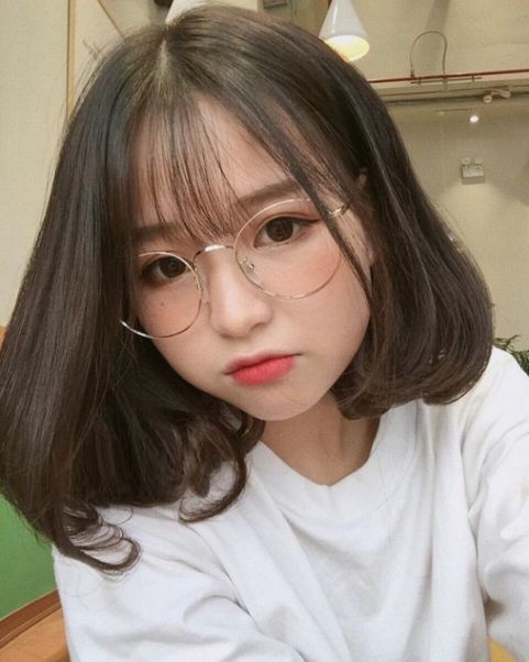Tóc nữ uốn phồng đẹp nhất cho nàng thêm xinh xắn và trẻ trung số 2