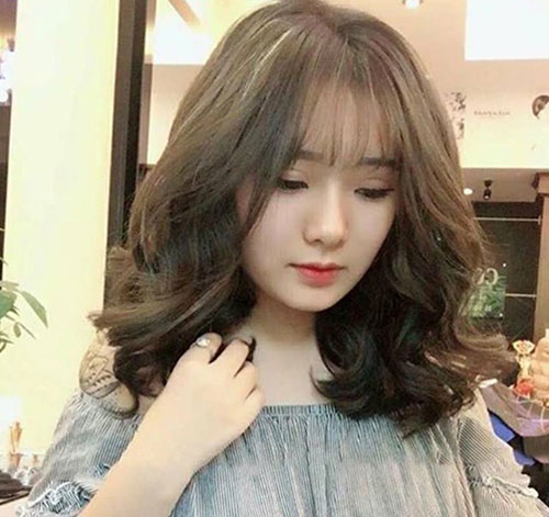 mặt dài mái thưa 