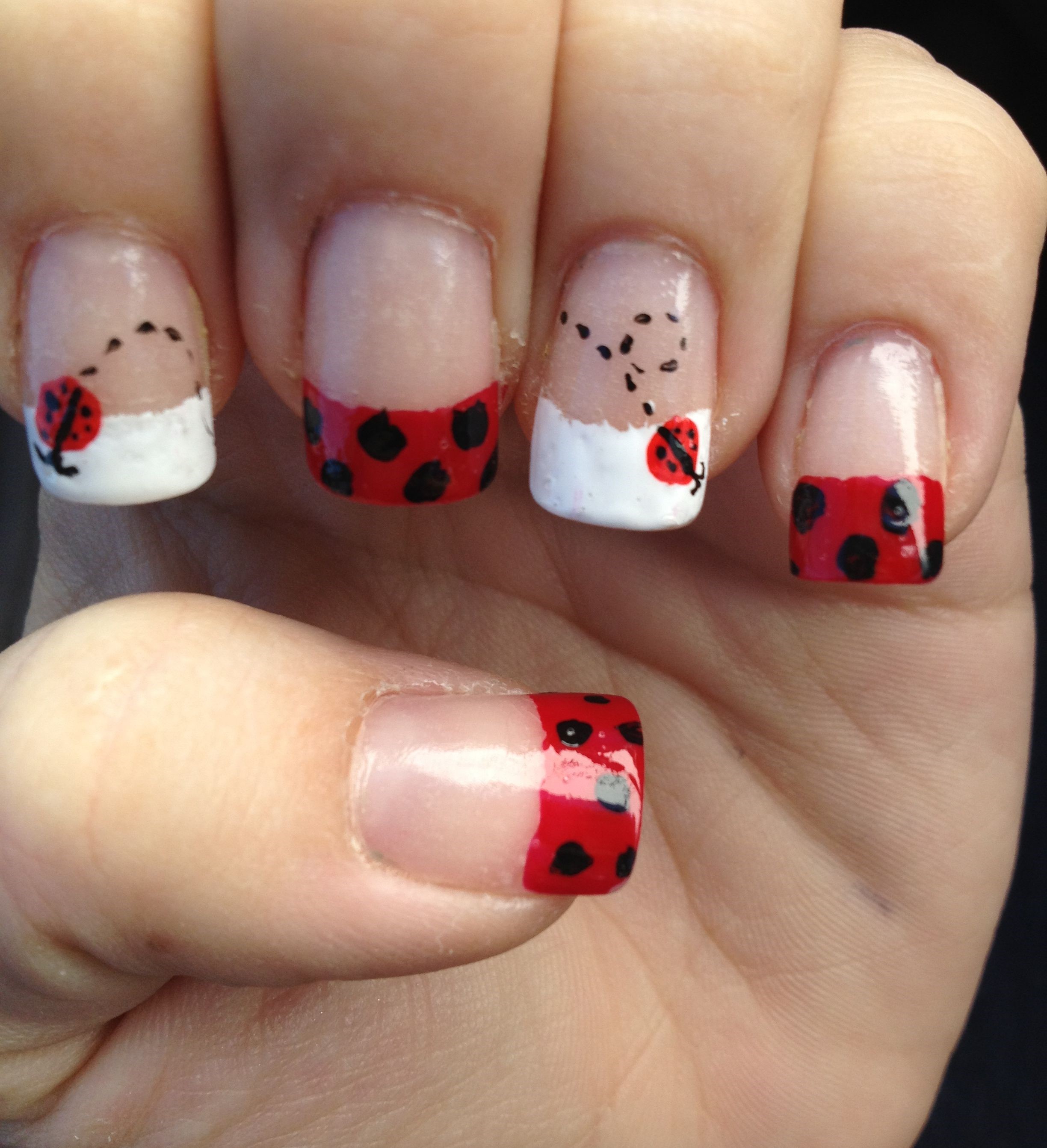 mẫu nail hình thú độc mà hot