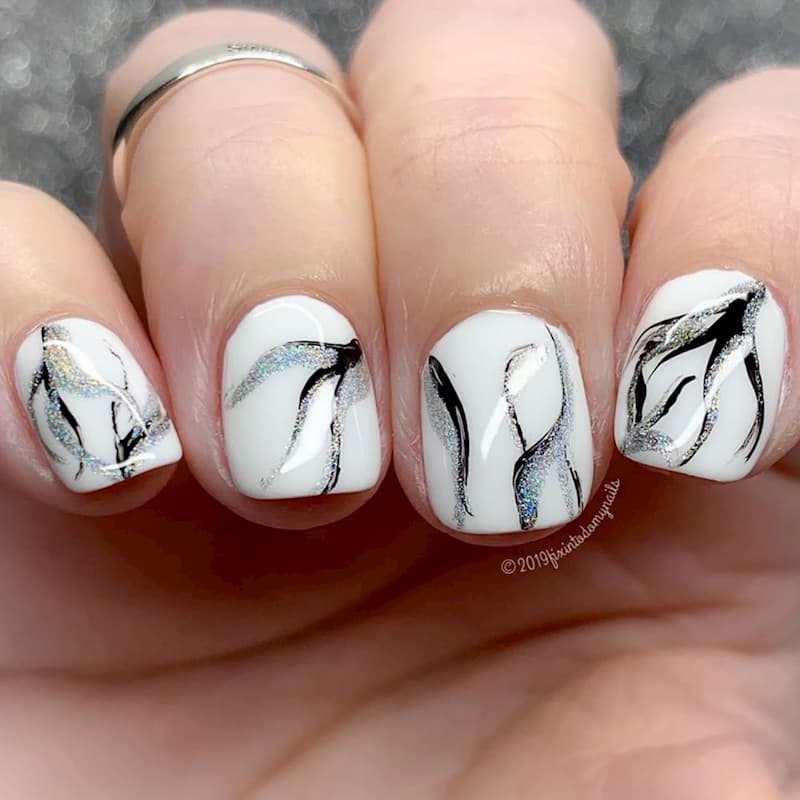 Mẫu nail màu trắng đẹp, thanh lịch và tinh tế