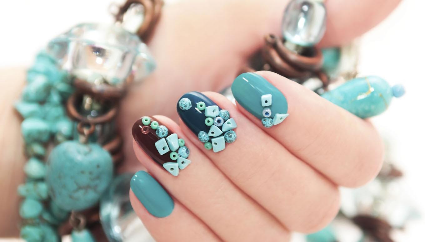 Mẫu nail màu xanh đơn giản, đẹp