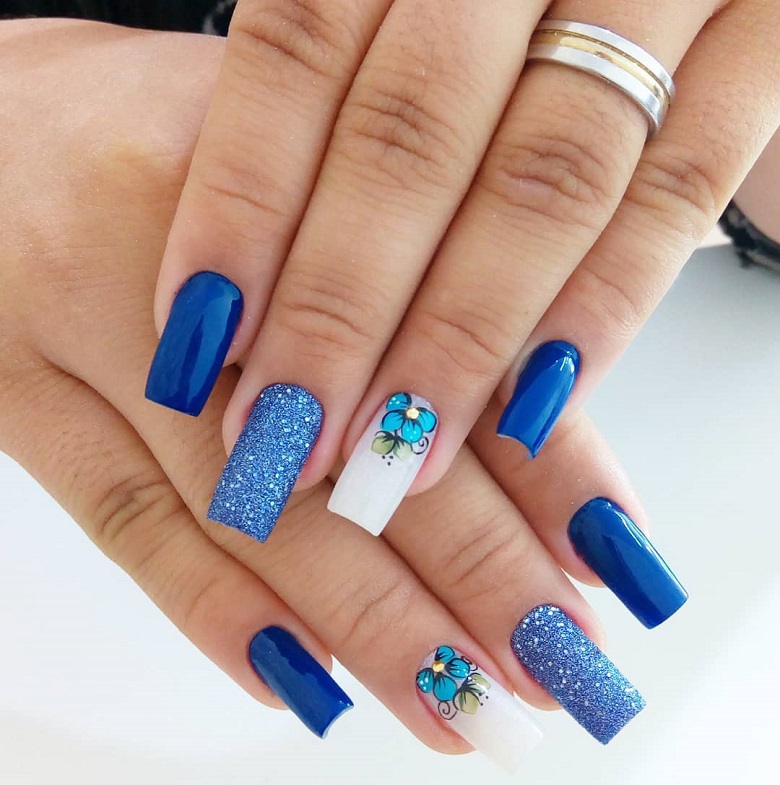 Mẫu nail xanh dương đẹp