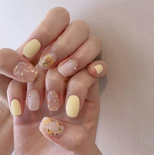 Mẫu móng tay đẹp nhẹ nhàng, đơn giản, dễ thương, cá tính cho nàng đi làm, đi học