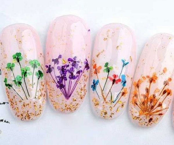 nail ẩn hoa khô đính đá 