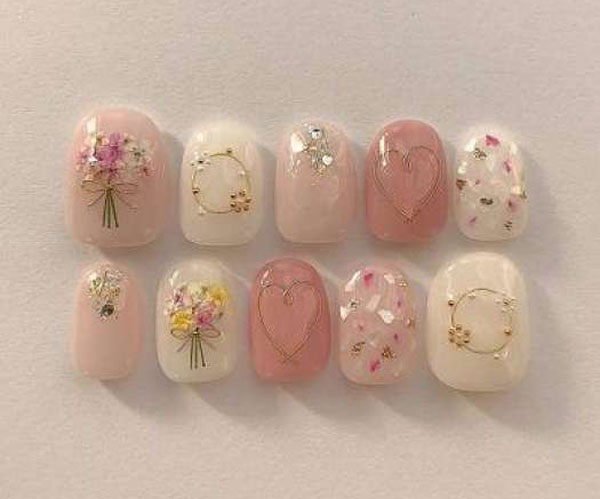 nail ẩn hoa khô mix kim tuyến cute
