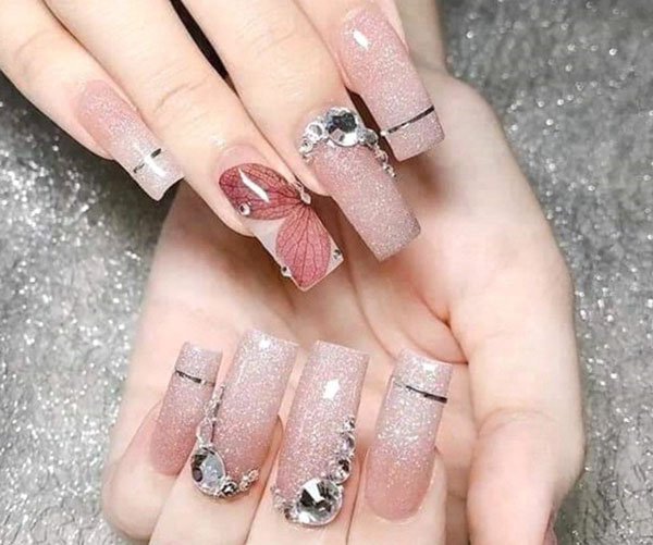 nail ẩn hoa khô mix kim tuyến đẹp