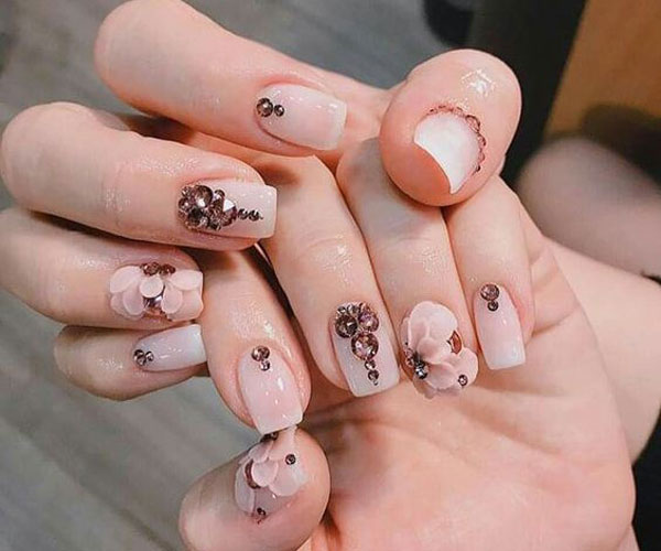 nail ẩn hoa khô mùa xuân cute
