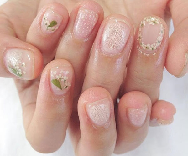 nail ẩn hoa khô mùa xuân đẹp