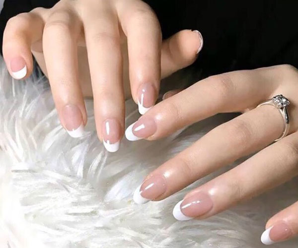 nail đầu móng trắng cute
