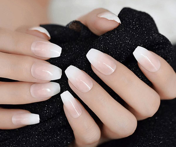 nail đầu móng trắng độc đáo