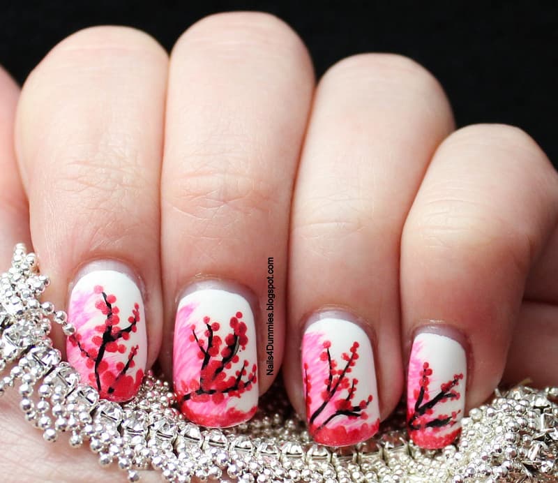 Nail hoa đào khoe sắc giữa mùa xuân rực rỡ
