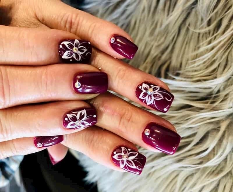 Nail hoa móng ngắn dễ thương