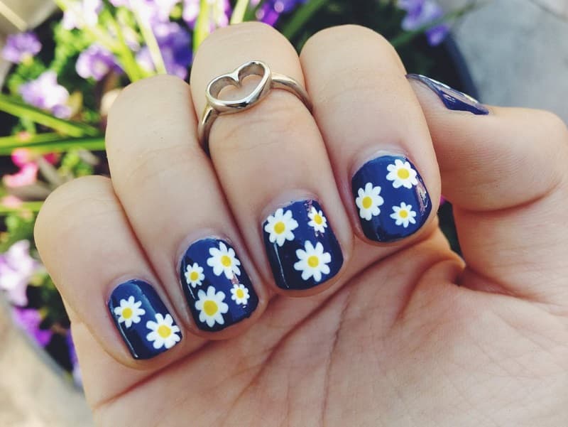 Nail hoa móng ngắn dễ thương