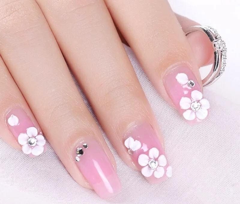 Nail hoa nổi 3D sang chảnh quý phái