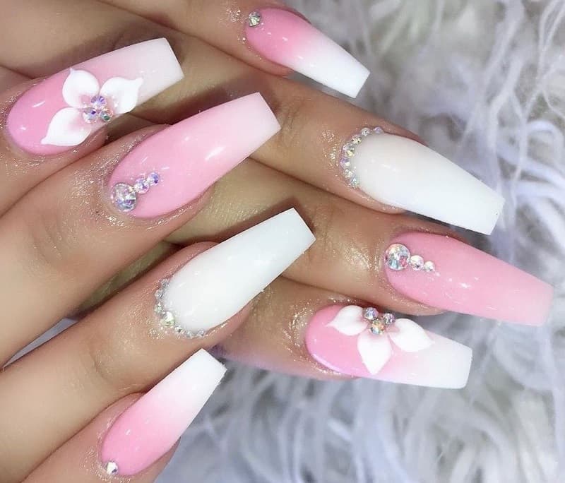 Nail hoa ombre thời thượng hiện đại