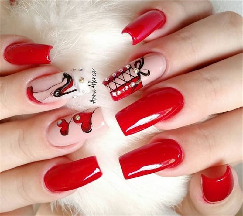 Mẫu nail màu đỏ vẽ hình dễ thương