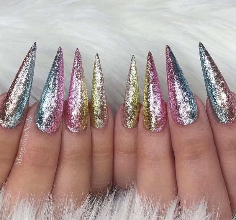 Nail móng nhọn đính kim tuyến lấp lánh
