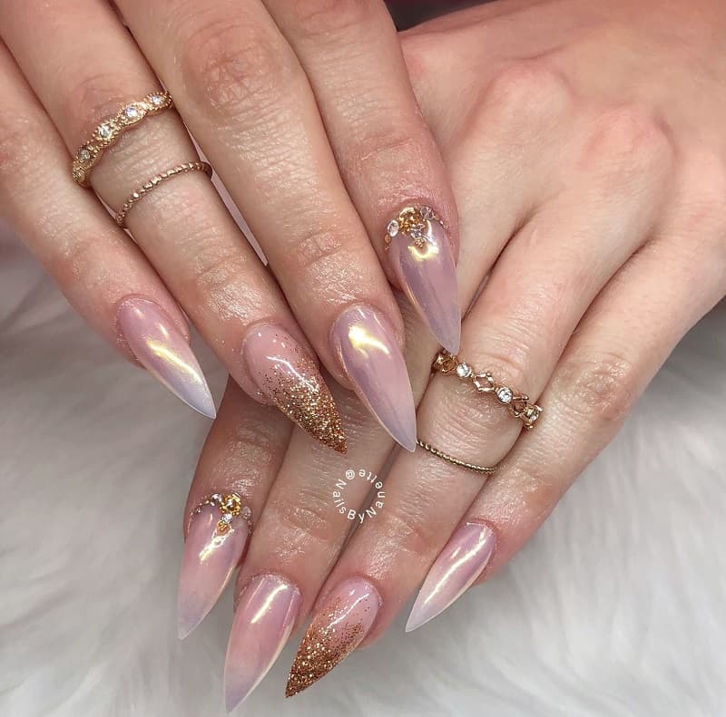 Nail móng nhọn đính kim tuyến lấp lánh