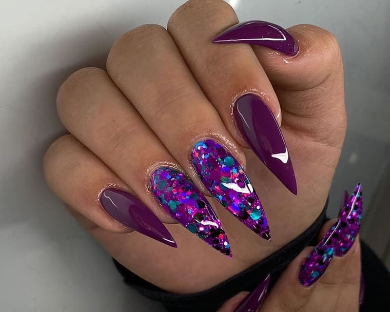 Nail móng nhọn màu tím huyền bí lôi cuốn