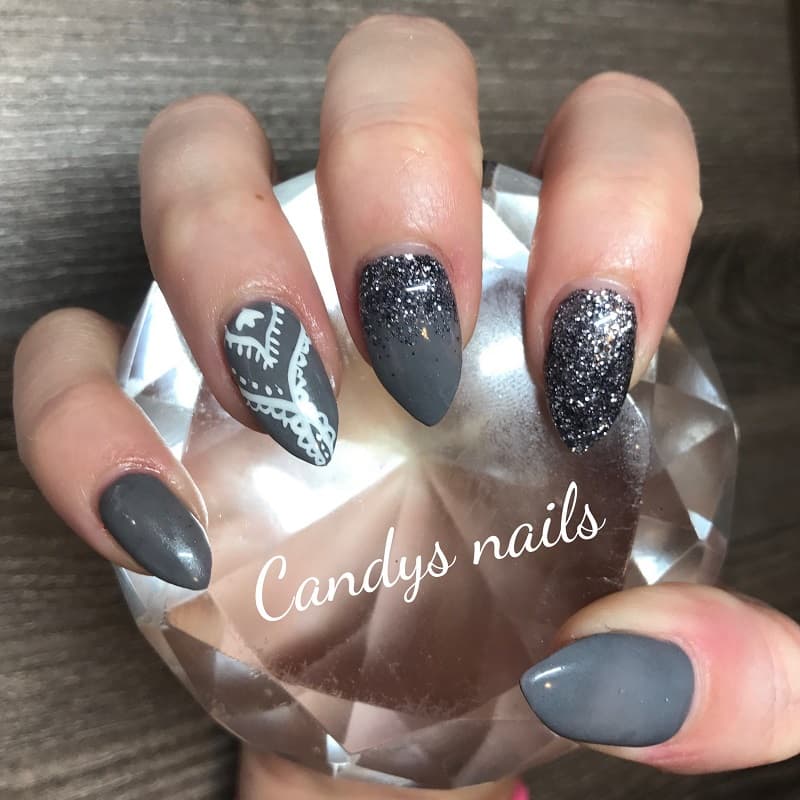 Nail móng nhọn màu xám hiện đại